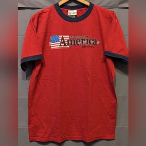 Vintage Disney Epcot Center World Showcase USA Tshirt